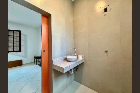Casa à venda com 360m², 3 quartos e 4 vagas