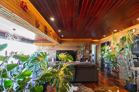 Apartamento à venda com 131m², 3 quartos e 2 vagas Apartamento à venda com 131m², 3 quartos e 2 vagasSala