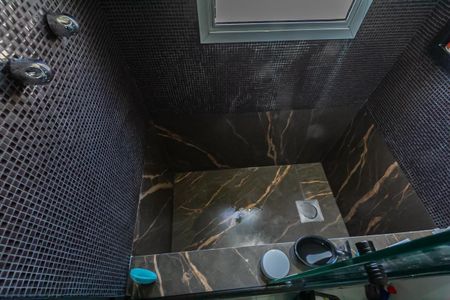 Apartamento à venda com 131m², 3 quartos e 2 vagas Apartamento à venda com 131m², 3 quartos e 2 vagasBanheiro da Suíte 1