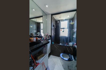 Apartamento à venda com 131m², 3 quartos e 2 vagas Apartamento à venda com 131m², 3 quartos e 2 vagasBanheiro da Suíte 1