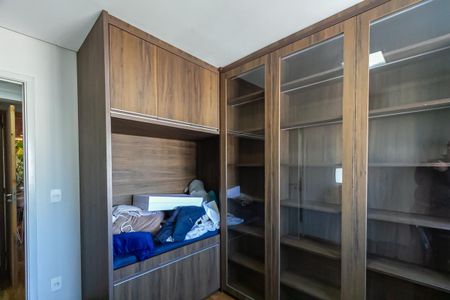 Apartamento à venda com 131m², 3 quartos e 2 vagas Apartamento à venda com 131m², 3 quartos e 2 vagasSuíte 2