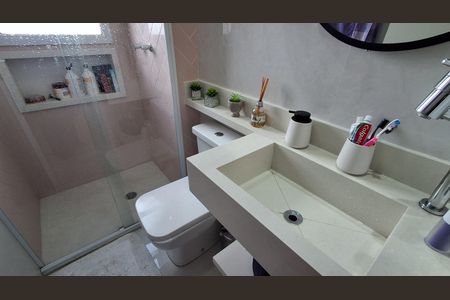 Apartamento à venda com 73m², 2 quartos e 2 vagasBanheiro Suíte 