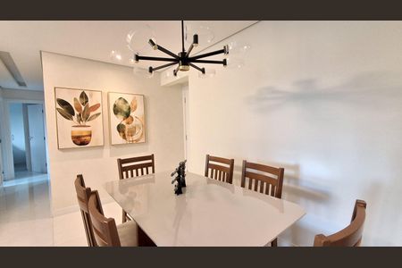 Apartamento à venda com 73m², 2 quartos e 2 vagasSala