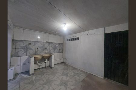 Área de Serviço de casa para alugar com 2 quartos, 78m² em Parque Colonial, São Paulo