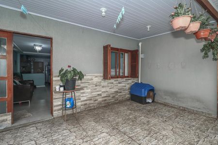 Garagem de casa à venda com 2 quartos, 60m² em Mário Quintana, Porto Alegre