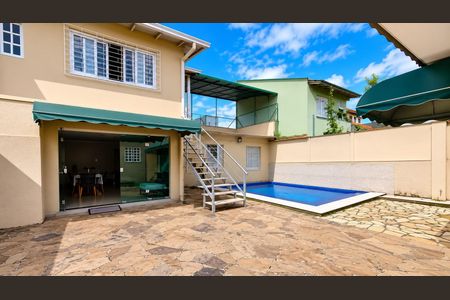 Casa para alugar com 340m², 5 quartos e 3 vagas Casa para alugar com 340m², 5 quartos e 3 vagasÁrea comum