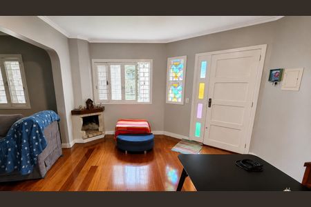 Sala de casa para alugar com 5 quartos, 340m² em Salgado Filho, Gravataí