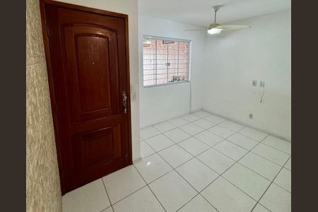 Casa de condomínio para alugar com 70m², 2 quartos e 1 vaga Casa de condomínio para alugar com 70m², 2 quartos e 1 vagaQuarto 1