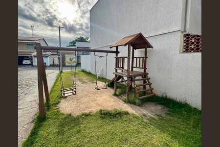 Playground de casa de condomínio para alugar com 2 quartos, 70m² em Vista Alegre, São Gonçalo