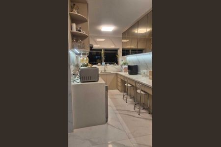 Cozinha de apartamento para alugar com 3 quartos, 100m² em Bosque da Saúde, São Paulo