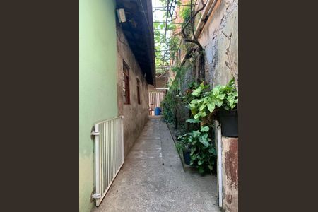 Casa à venda com 2 quartos, 250m² em Jardim Tango, São Paulo