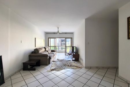 Apartamento para alugar com 240m², 3 quartos e 1 vaga Apartamento para alugar com 240m², 3 quartos e 1 vagaSala
