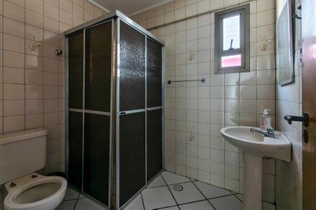 Apartamento para alugar com 240m², 3 quartos e 1 vaga Apartamento para alugar com 240m², 3 quartos e 1 vagaBanheiro da Suíte 2