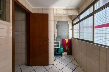 Apartamento para alugar com 240m², 3 quartos e 1 vaga Apartamento para alugar com 240m², 3 quartos e 1 vagaÁrea de Serviço