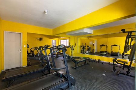 Apartamento para alugar com 240m², 3 quartos e 1 vaga Apartamento para alugar com 240m², 3 quartos e 1 vagaAcademia