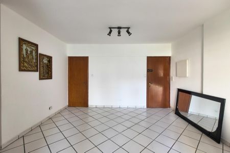 Apartamento para alugar com 240m², 3 quartos e 1 vaga Apartamento para alugar com 240m², 3 quartos e 1 vagaSala