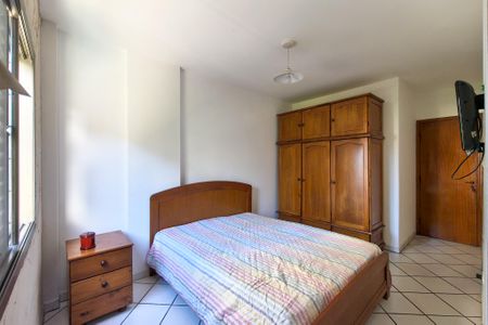 Apartamento para alugar com 240m², 3 quartos e 1 vaga Apartamento para alugar com 240m², 3 quartos e 1 vagaSuíte 1