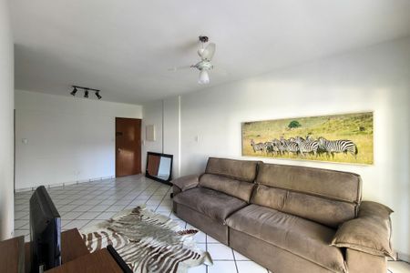 Apartamento para alugar com 240m², 3 quartos e 1 vaga Apartamento para alugar com 240m², 3 quartos e 1 vagaSala