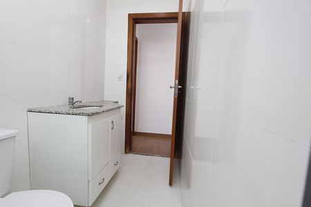 Banheiro Social de apartamento para alugar com 3 quartos, 83m² em Buritis, Belo Horizonte