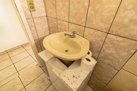Casa para alugar com 75m², 2 quartos e sem vaga