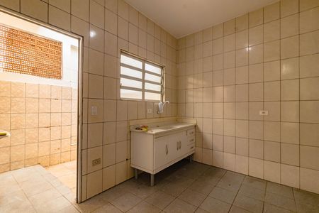 Casa para alugar com 75m², 2 quartos e sem vaga