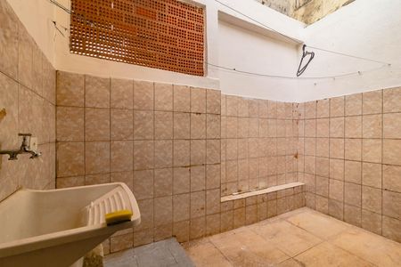 Casa para alugar com 75m², 2 quartos e sem vaga