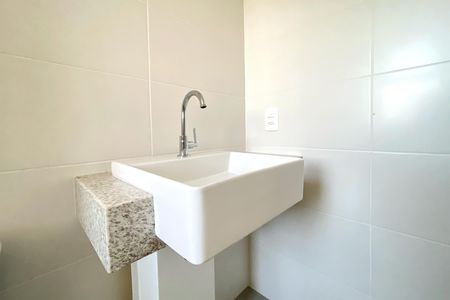 Apartamento à venda com 94m², 3 quartos e 3 vagas Apartamento à venda com 94m², 3 quartos e 3 vagasBanheiro da Suíte 2