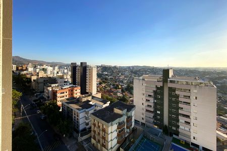 Apartamento à venda com 94m², 3 quartos e 3 vagas Apartamento à venda com 94m², 3 quartos e 3 vagasVista da Suite 1