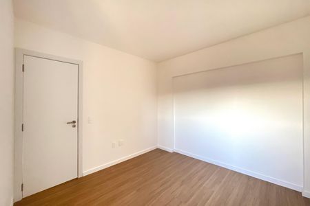 Apartamento à venda com 94m², 3 quartos e 3 vagas Apartamento à venda com 94m², 3 quartos e 3 vagasQuarto 3