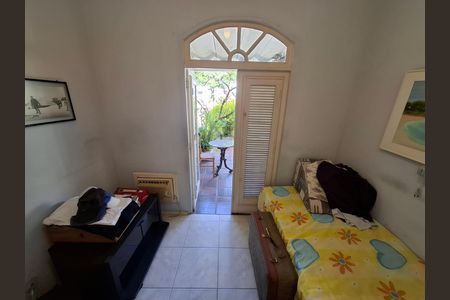 Quarto 2 de apartamento à venda com 2 quartos, 160m² em Laranjeiras, Rio de Janeiro