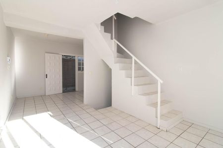 Casa de condomínio para alugar com 150m², 2 quartos e 2 vagas Casa de condomínio para alugar com 150m², 2 quartos e 2 vagasSala