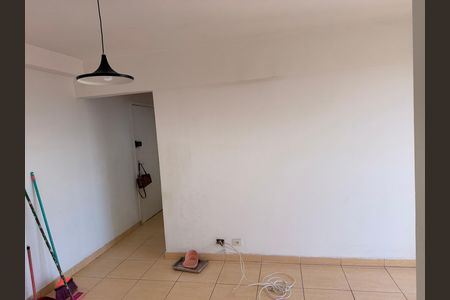 Apartamento à venda com 53m², 2 quartos e 1 vaga Apartamento à venda com 53m², 2 quartos e 1 vagaSala