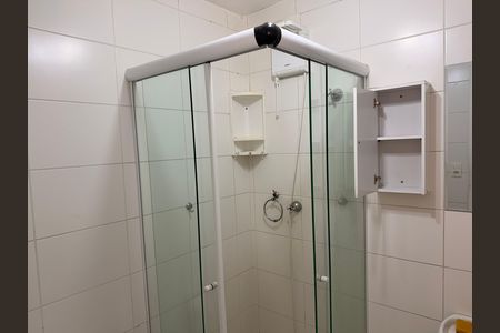 Apartamento à venda com 53m², 2 quartos e 1 vaga Apartamento à venda com 53m², 2 quartos e 1 vagaBanheiro