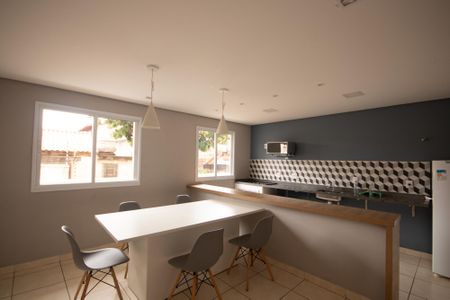 Apartamento para alugar com 47m², 2 quartos e 1 vagaÁrea comum - Salão de festas