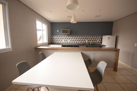 Apartamento para alugar com 47m², 2 quartos e 1 vagaÁrea comum - Salão de festas