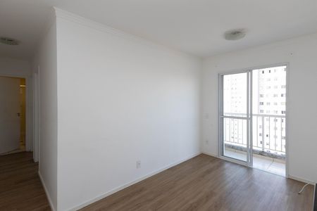 Sala  de apartamento para alugar com 2 quartos, 47m² em Parque Vitoria, São Paulo