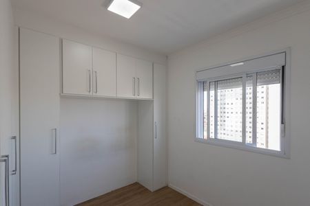 Quarto 2 de apartamento para alugar com 2 quartos, 47m² em Parque Vitoria, São Paulo