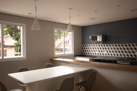 Apartamento para alugar com 47m², 2 quartos e 1 vagaÁrea comum - Salão de festas