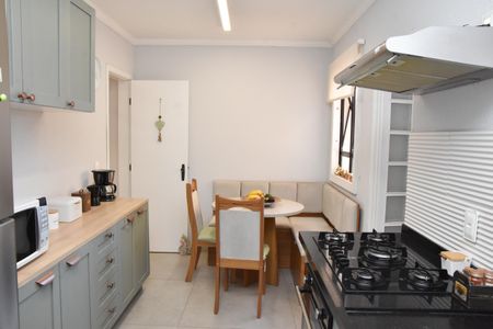 Apartamento à venda com 96m², 3 quartos e 2 vagas Apartamento à venda com 96m², 3 quartos e 2 vagasCozinha
