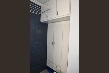 Apartamento à venda com 96m², 3 quartos e 2 vagas Apartamento à venda com 96m², 3 quartos e 2 vagasÁrea de Serviço