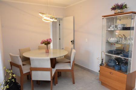 Apartamento à venda com 96m², 3 quartos e 2 vagas Apartamento à venda com 96m², 3 quartos e 2 vagasSala de Jantar