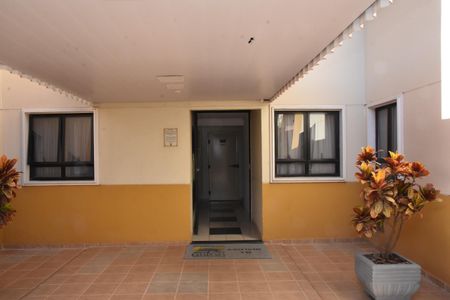 Apartamento à venda com 96m², 3 quartos e 2 vagas Apartamento à venda com 96m², 3 quartos e 2 vagasentrada do predio