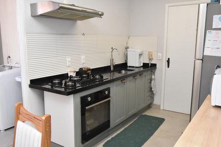 Apartamento à venda com 96m², 3 quartos e 2 vagas Apartamento à venda com 96m², 3 quartos e 2 vagasCozinha