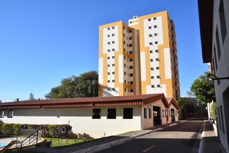Apartamento à venda com 96m², 3 quartos e 2 vagas Apartamento à venda com 96m², 3 quartos e 2 vagasestacionamentos e predio ao fundo