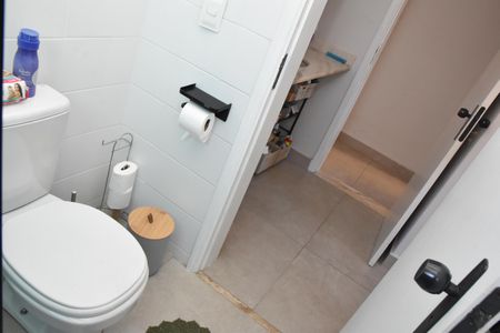 Apartamento à venda com 96m², 3 quartos e 2 vagas Apartamento à venda com 96m², 3 quartos e 2 vagasBanheiro da Suíte