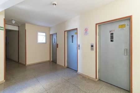 Apartamento para alugar com 63m², 2 quartos e 1 vaga Apartamento para alugar com 63m², 2 quartos e 1 vagaElevador