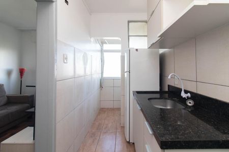 Cozinha e Área de Serviço de apartamento para alugar com 2 quartos, 63m² em Santo Antônio, Porto Alegre