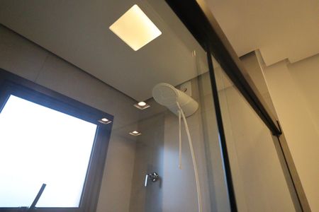 Apartamento para alugar com 55m², 2 quartos e 2 vagas Apartamento para alugar com 55m², 2 quartos e 2 vagasBanheiro da Suíte