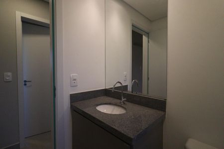 Apartamento para alugar com 55m², 2 quartos e 2 vagas Apartamento para alugar com 55m², 2 quartos e 2 vagasBanheiro