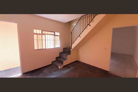 Casa para alugar com 60m², 2 quartos e sem vaga